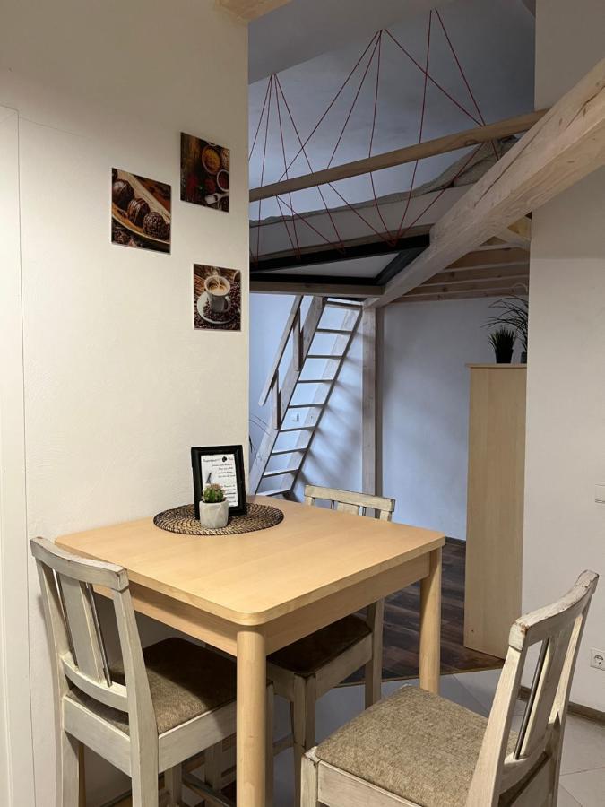 Dp Art 4 Old Town Self Check In Apartamento Kaunas Exterior foto